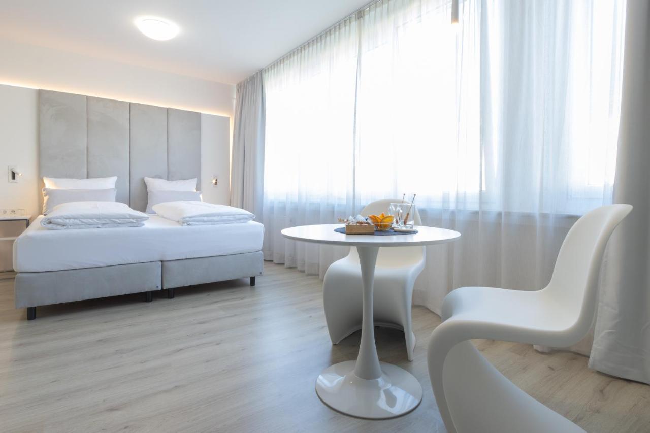 Zzzpace Smart-Hotel Bielefeld Zentrum 외부 사진