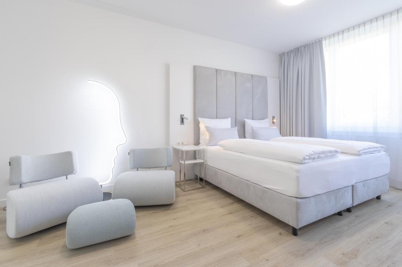 Zzzpace Smart-Hotel Bielefeld Zentrum 외부 사진
