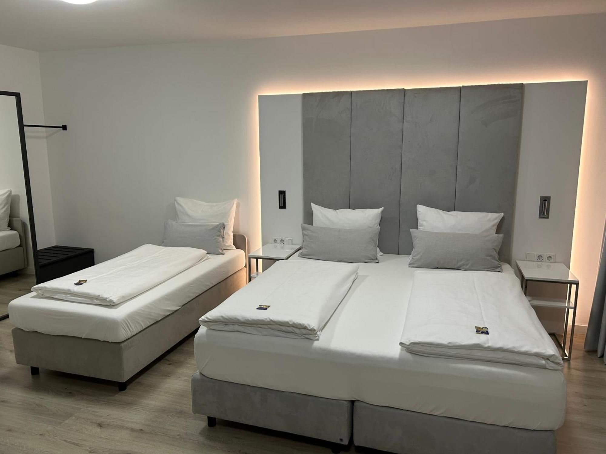 Zzzpace Smart-Hotel Bielefeld Zentrum 객실 사진